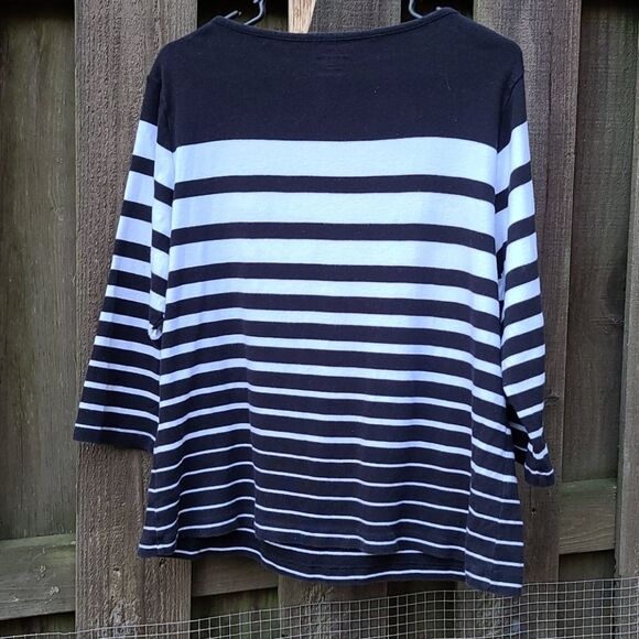 St. John's bay quarter length blouse - Picture 5 of 6